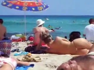 Figa in spiaggia
