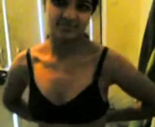 Bangladeshi girl sony sexy with bf