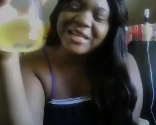 Busty Beauty Ebony Pissing