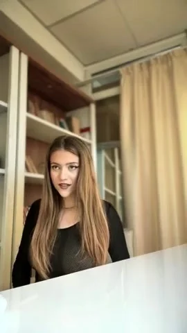 Brunette Solo Webcam Masturbation