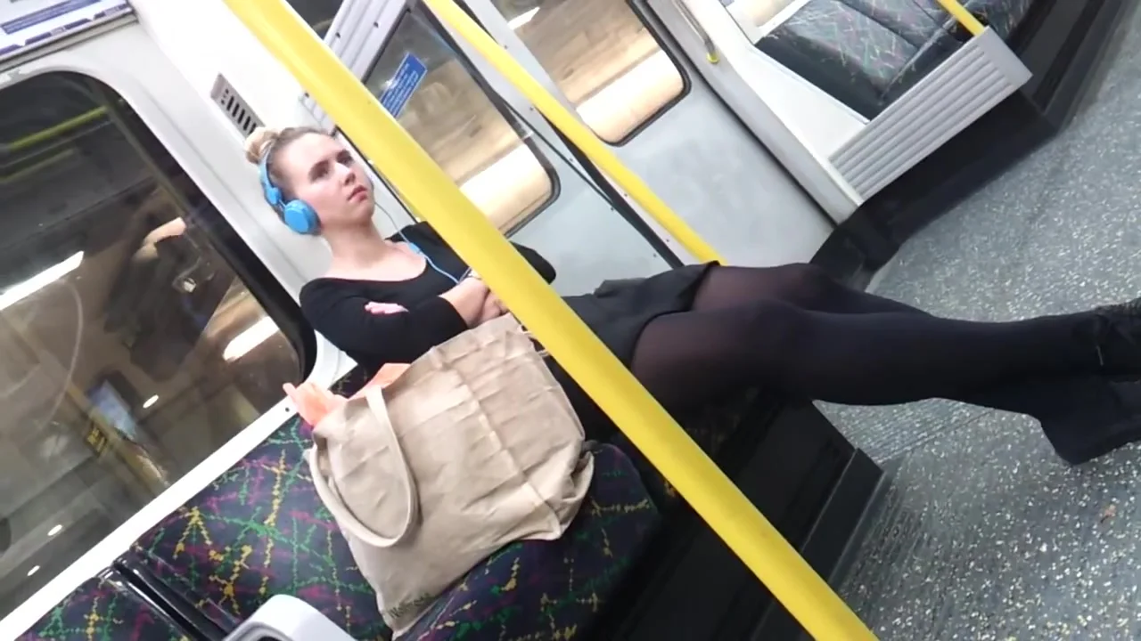 Nice babe in tights