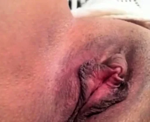 Big Clit Close-Up - Amateur Girl Masturbating