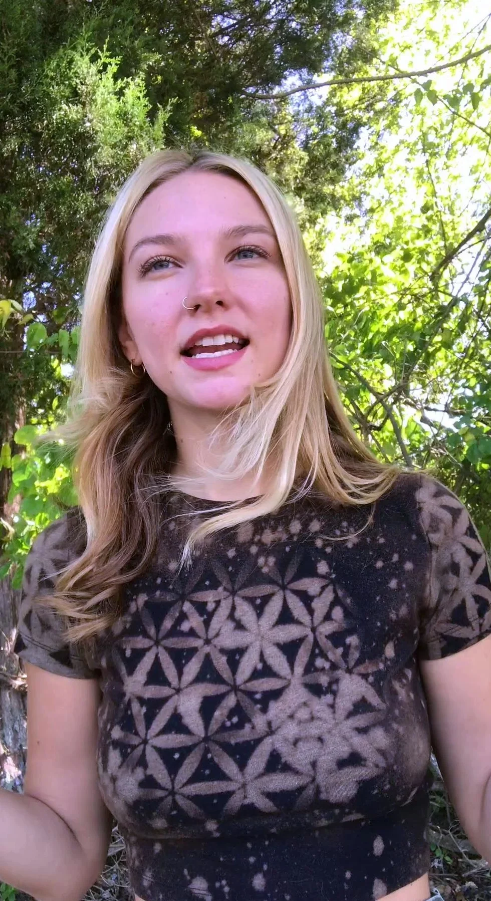 Blonde teen in solo action with her pussy