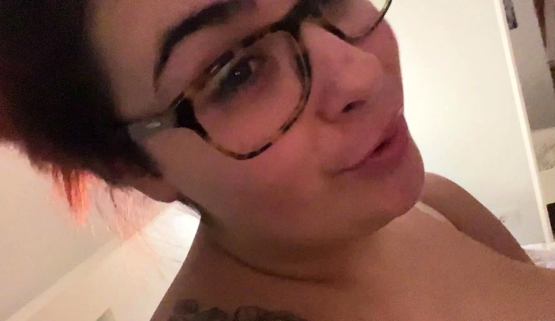 Leann amateur beautiful brunette with big boobs