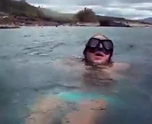 Nipslip - Girl diving accidentally exposed her awesome boobs